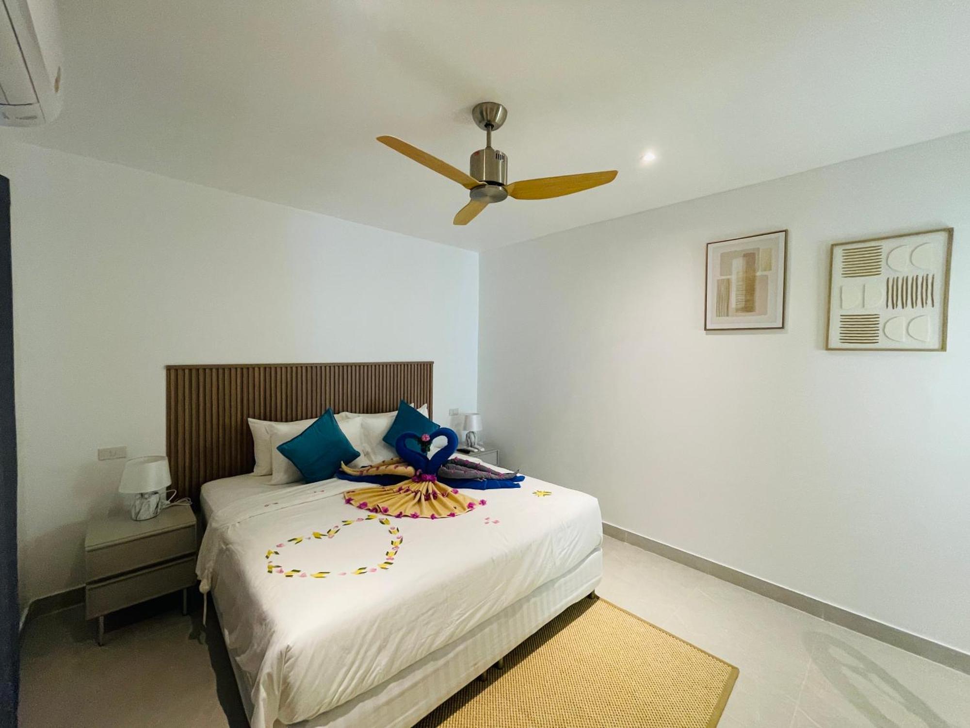 Baan Saint-Tropez Seaview Villas Kata Beach المظهر الخارجي الصورة