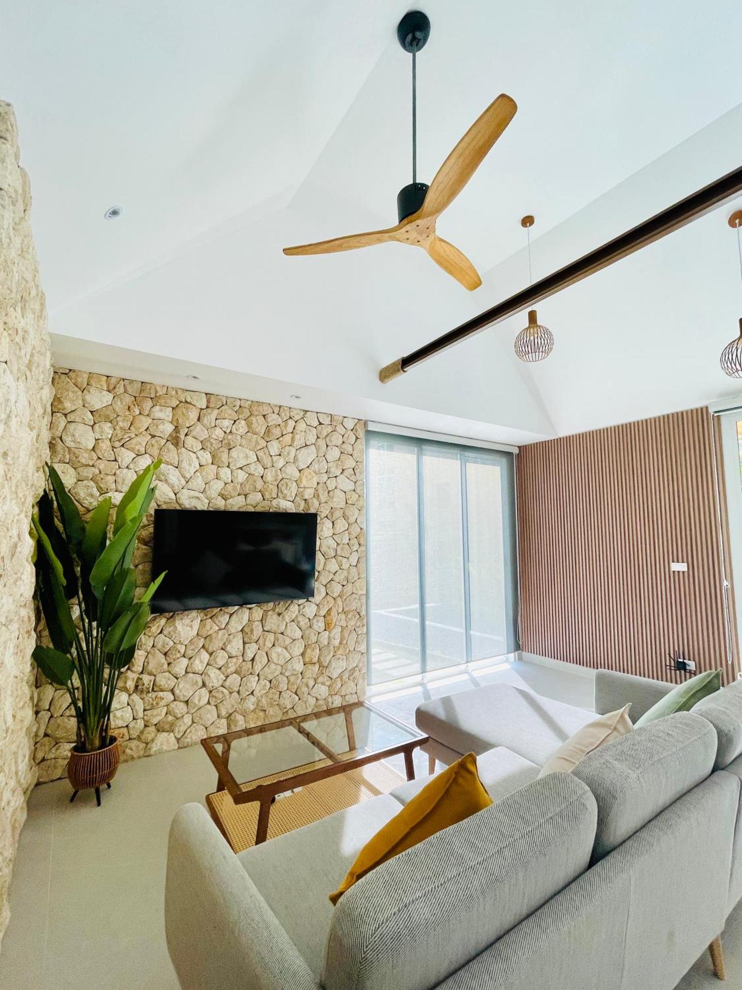 Baan Saint-Tropez Seaview Villas Kata Beach المظهر الخارجي الصورة